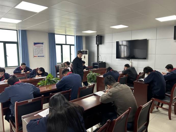 建材公司、檢測(cè)公司聯(lián)合開(kāi)展管理人員業(yè)務(wù)提升考試