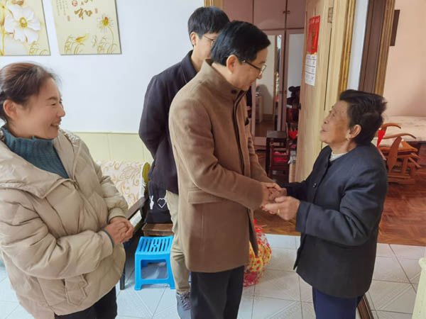 公司黨委開展走訪慰問工作 公司黨委開展走訪慰問工作