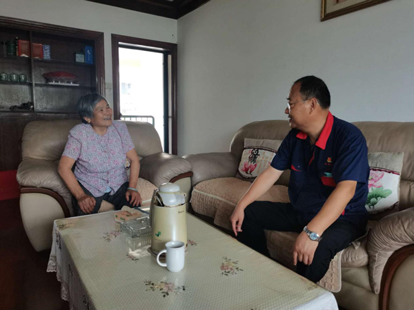 公司黨委開展走訪慰問