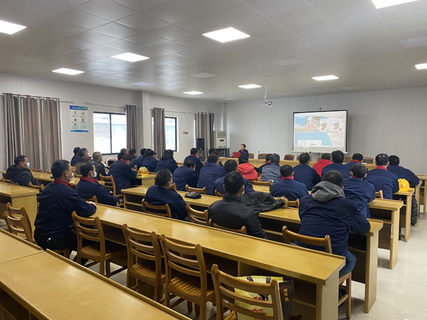 鋼構(gòu)公司開展節(jié)后復(fù)工安全教育培訓 鋼構(gòu)公司開展節(jié)后復(fù)工安全教育培訓